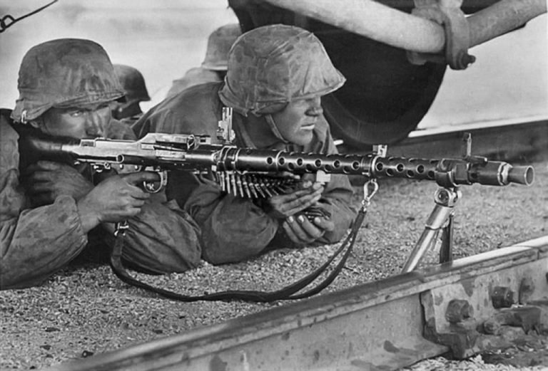 Проклятые фашисты с MG-34