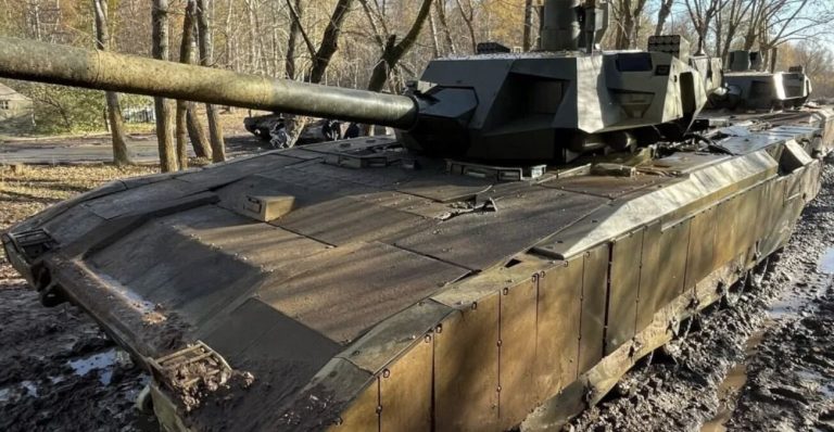 Танки Т-14 на полигоне