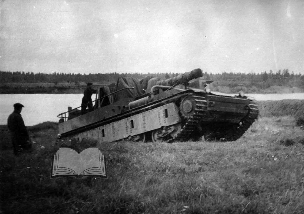 СУ-14, первая отечественная тяжелая САУ. К 1939 году она не имела перспектив