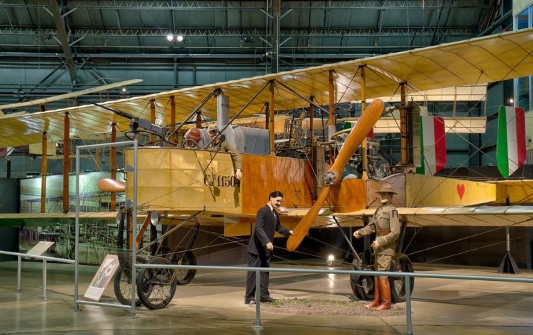 Когда-то Caproni была одним из ведущих производителей тяжёлых бомбардировщиков