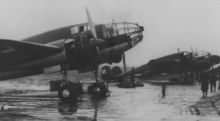 Довоенный польские самолёты PZL.37 Łoś