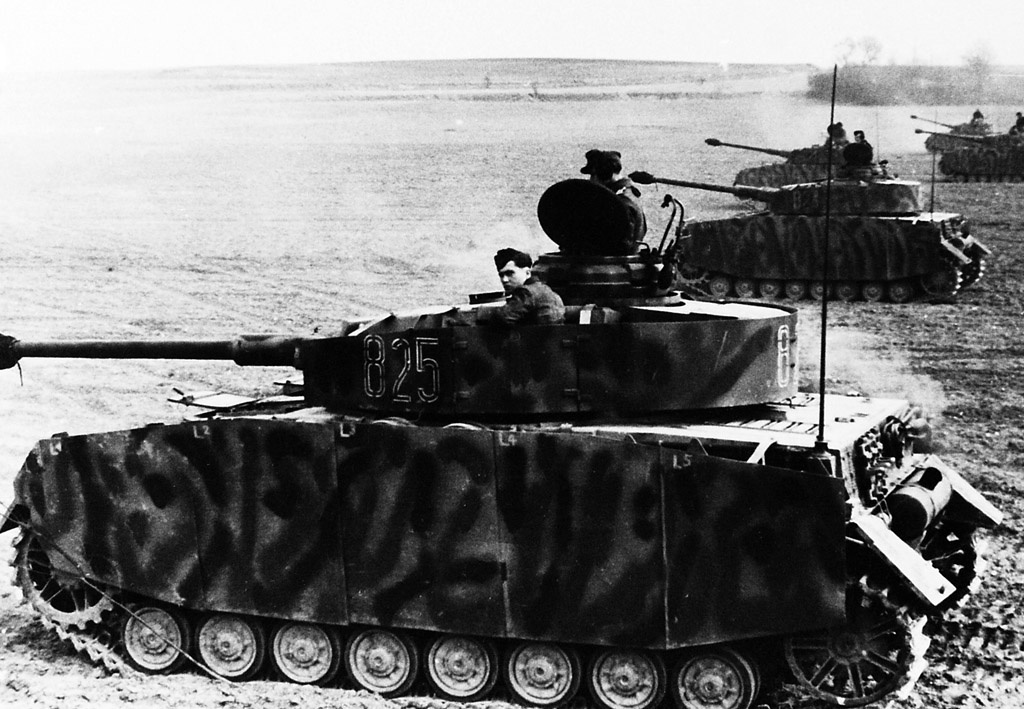 Во второй половине 1943 года и другие немецкие средние танки вбок стали видеть плохо