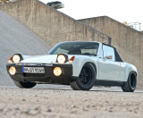 Почему Porsche 914 стал хитом с двигателем Volkswagen, а версия с мотором от 911 осталась редкостью